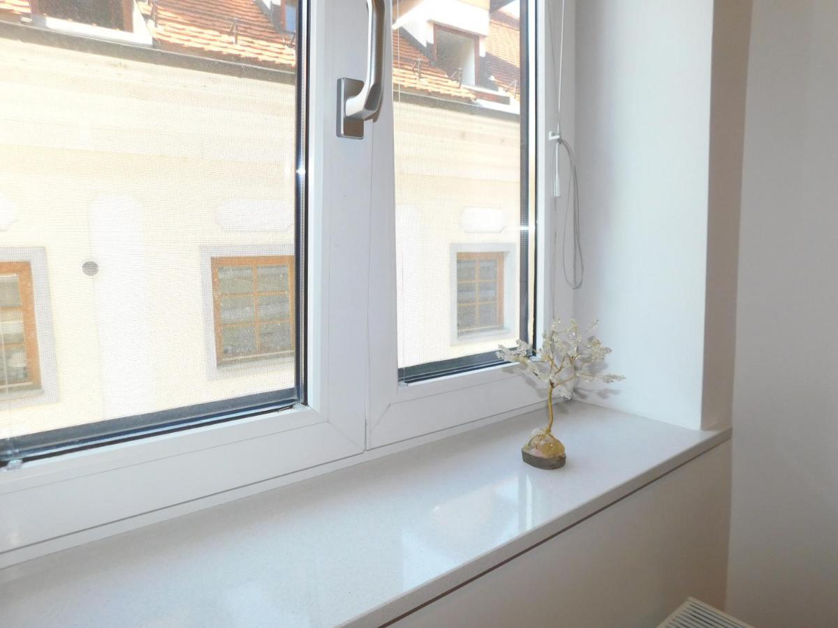 Modern Apartment Hrenova Street 류블랴나 외부 사진
